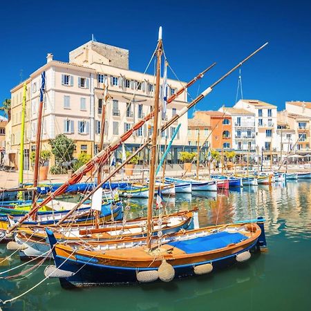 Grand T3 Lumineux Spacieux Propre, Tout Confort, Parking, Ascenseur, Emplacement Central Unique, Port-Commerces-Mer Et Plages A Pied, Location Du Samedi Au Samedi Sanary-sur-Mer Exterior foto
