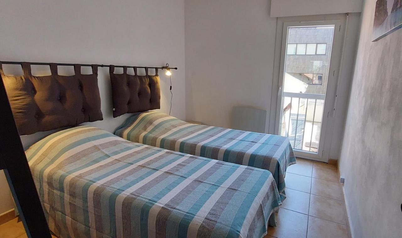 Grand T3 Lumineux Spacieux Propre, Tout Confort, Parking, Ascenseur, Emplacement Central Unique, Port-Commerces-Mer Et Plages A Pied, Location Du Samedi Au Samedi Sanary-sur-Mer Exterior foto
